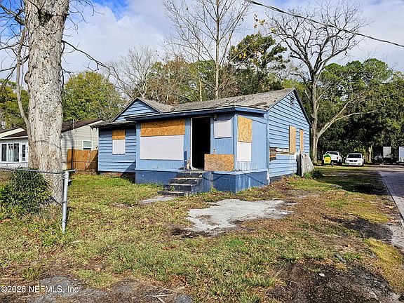 2nd image of 931 ODESSA Drive