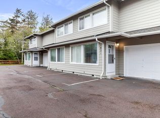1821 NW 22nd St, Lincoln City, OR 97367