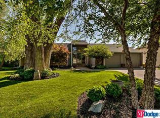 37 Ginger Cove Rd, Valley, NE 68064