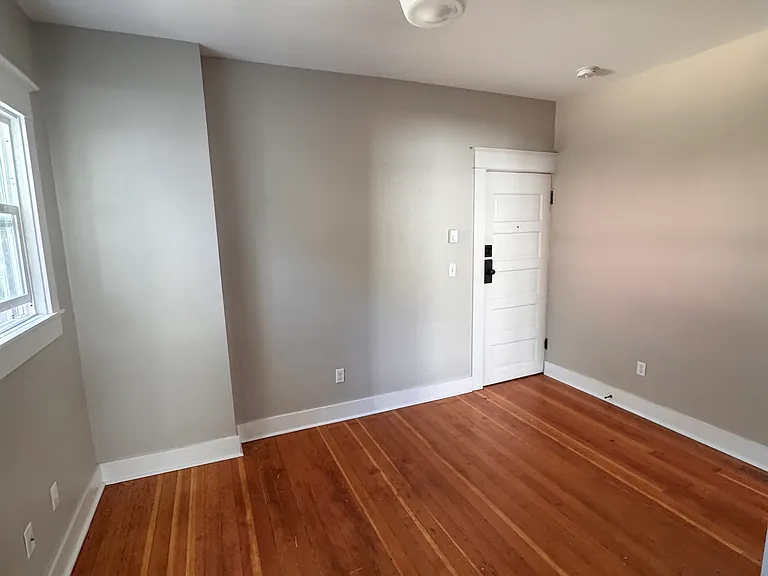 1035 SE 14th Ave #2 — Photo 11