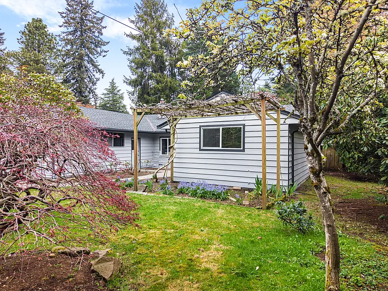 19132 3rd Ave NW — Photo 2