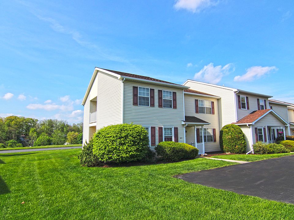 1st image of 1401 Briarwood Dr #A