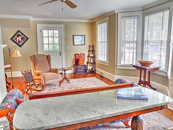 5th image of 107 E Tallulah Dr