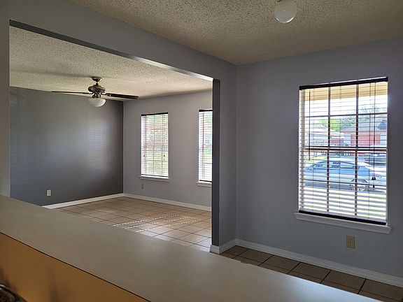 3rd image of 3005 N Trey Dr