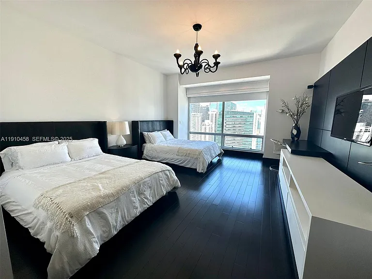 1425 Brickell Ave #42E — Photo 11