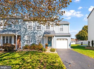10 Steeplechase Cir, Horsham, PA 19044