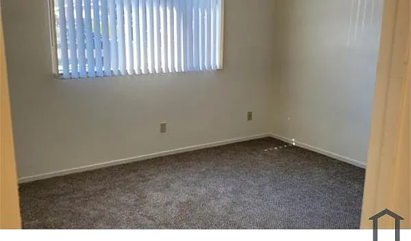 210 Nob Hill Ter #1 — Photo 1
