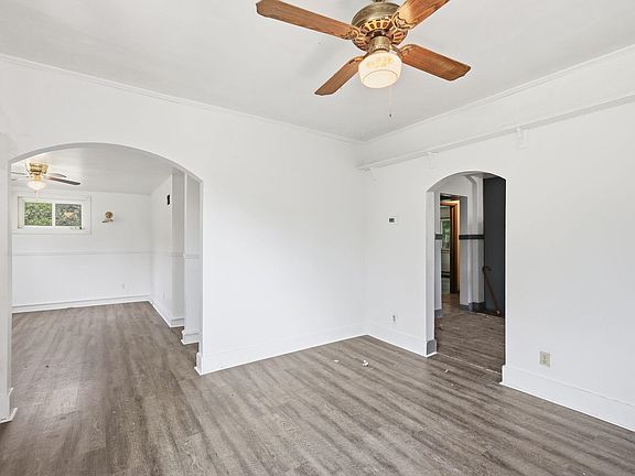 5th image of 814 Cole St
