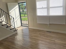 1710 Kings Mill Ct