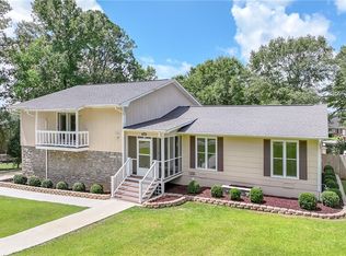 1802 Briarwood Ln, Opelika, AL 36801