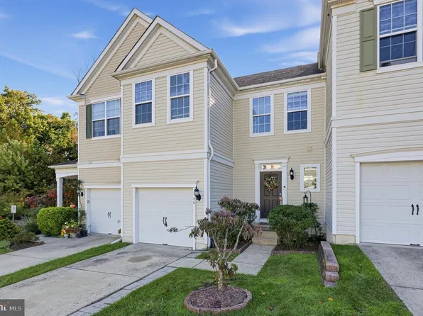 40 Shire Ct, Somerdale, NJ 08083