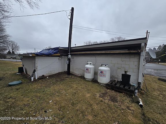 3rd image of 1025 Meshoppen Creek Rd