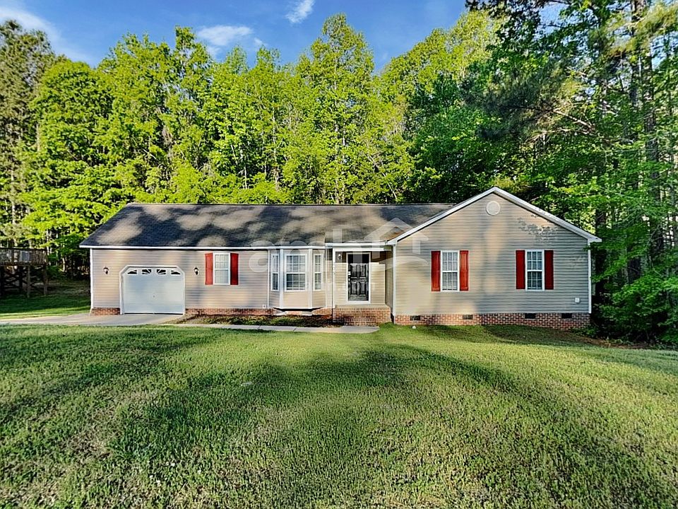1st image of 205 Wood Green Dr