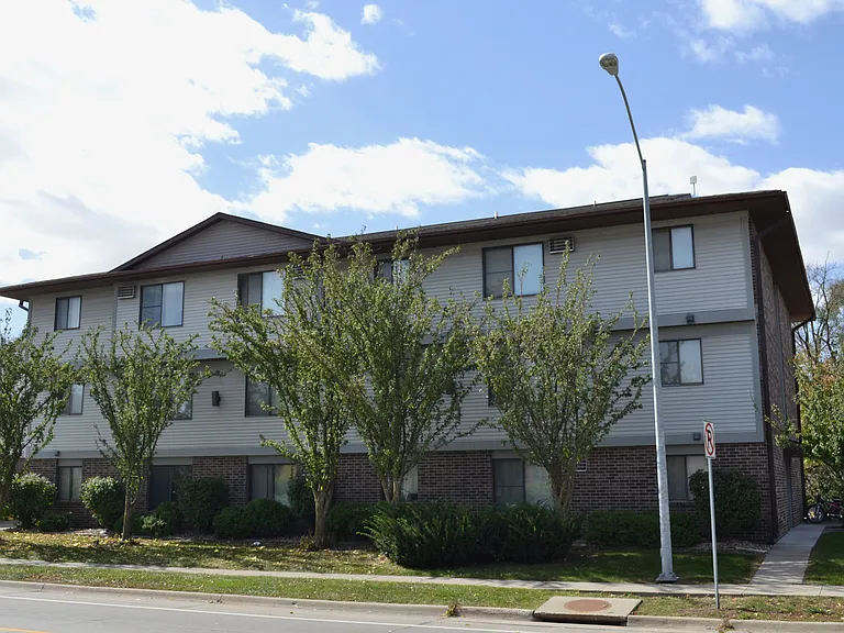 153 N Hyland Ave — Photo 8