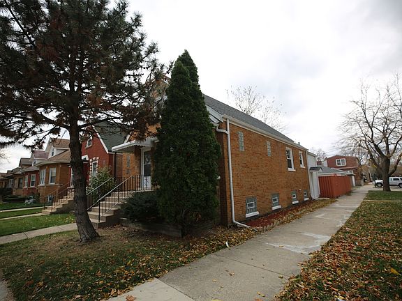3rd image of 2958 N Marmora Ave