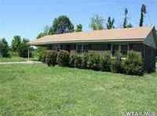 1295 Dowsley Dr, Humboldt, TN 38343