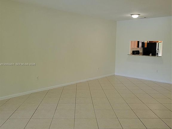 4th image of 2578 SW 82nd Ave #101
