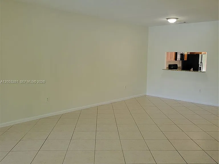 2578 SW 82nd Ave #101 — Photo 4