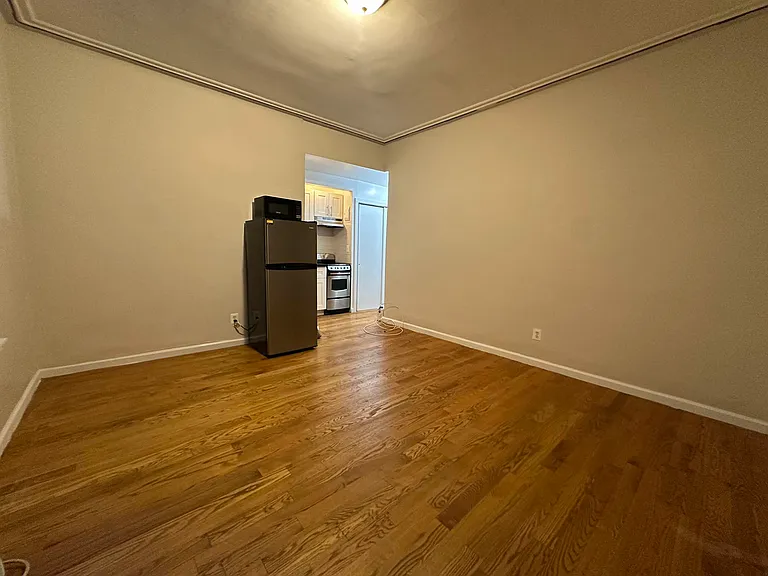 11 E 32nd St #2F — Photo 4