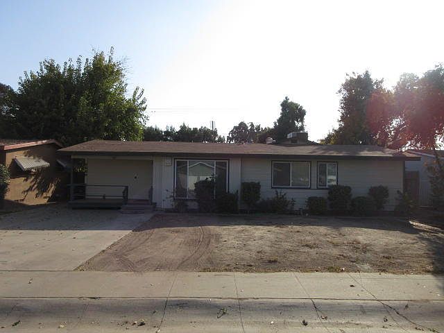 1st image of 2609 W Tulare Ave