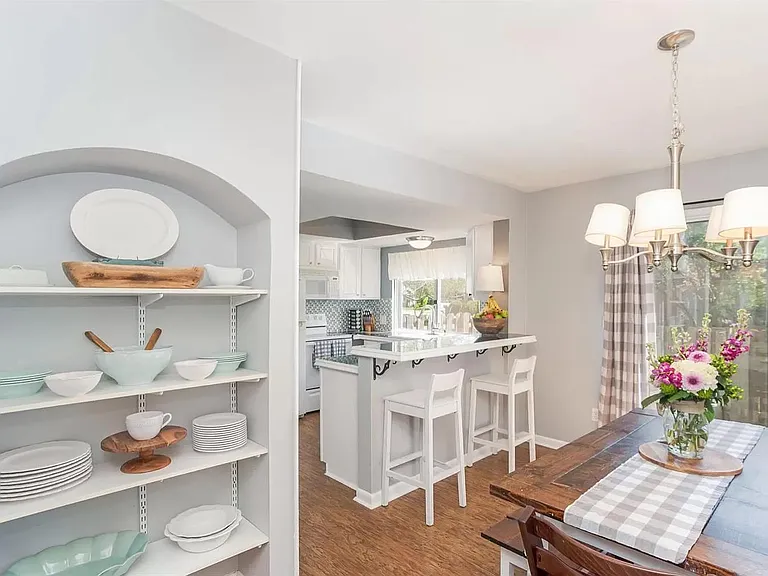 3255 Bolgos Cir — Photo 5