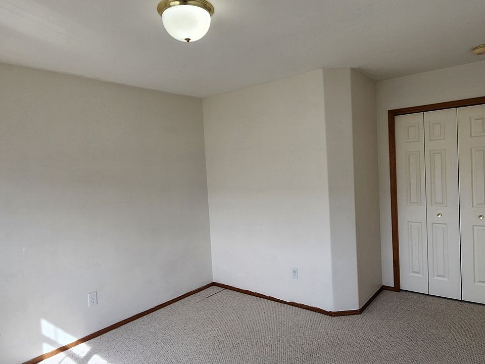 1st image of 1326 S Skyline Dr #11560933