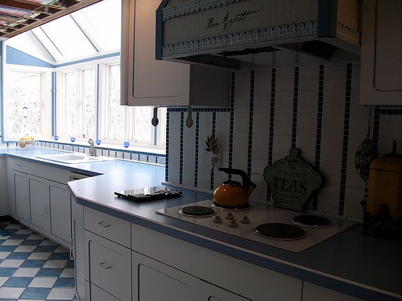 beachy kitchen