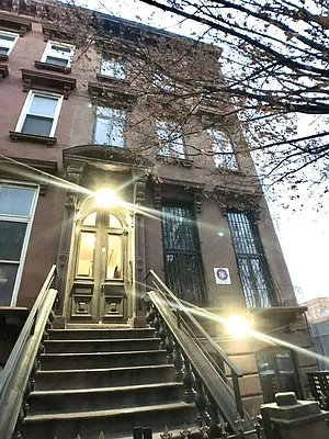 Rented by Bruma Realty LLC | media 18