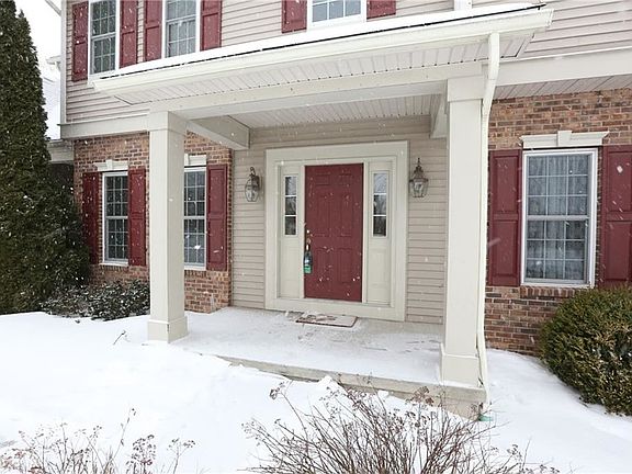 2nd image of 4 Woodgreen Dr