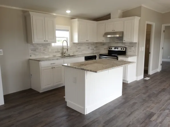 5697 Highway 71 S, Altair, TX 77412