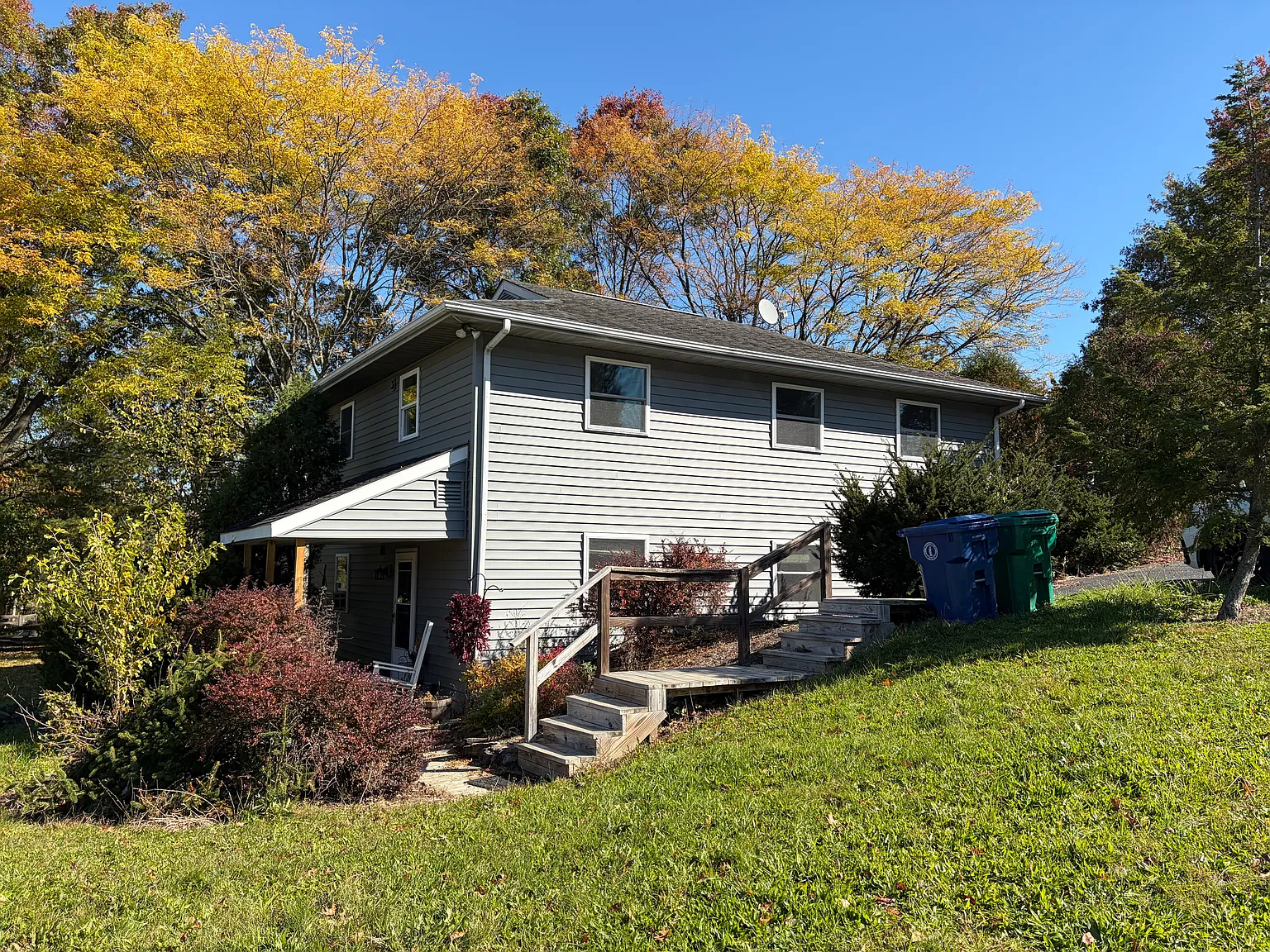 2 bed, 850 sqft, $1,375 — Photo 1