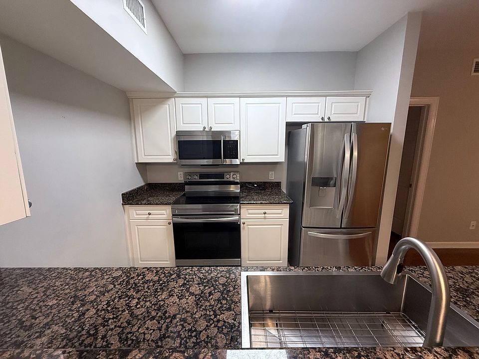 Kitchen perfect for cooking while entertaining