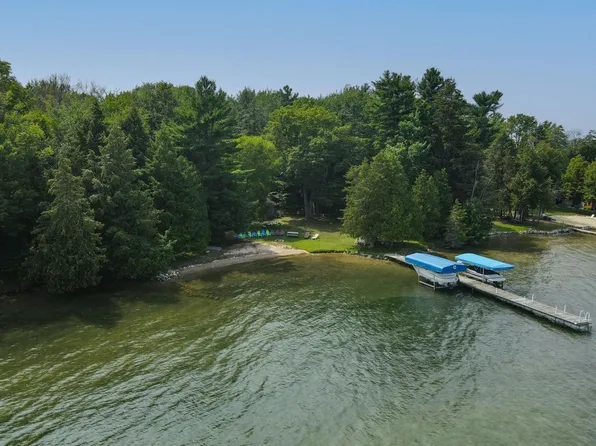 7792 Cook Rd, Williamsburg, MI 49690