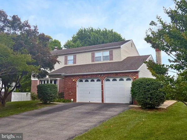 208 N Trooper Rd W, Norristown, PA 19403