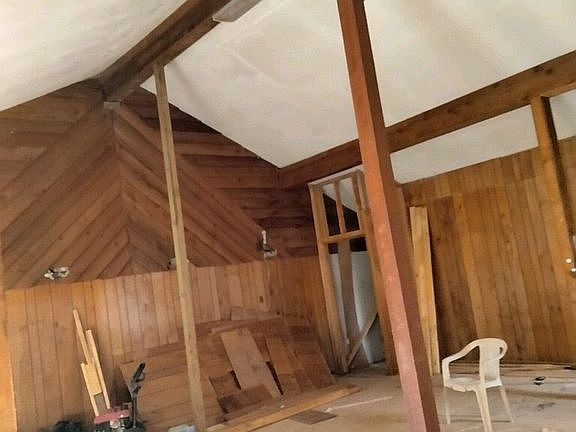Vaulted ceiling family rm