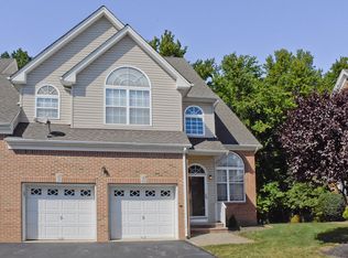 707 Heron Ct, North Brunswick, NJ 08902