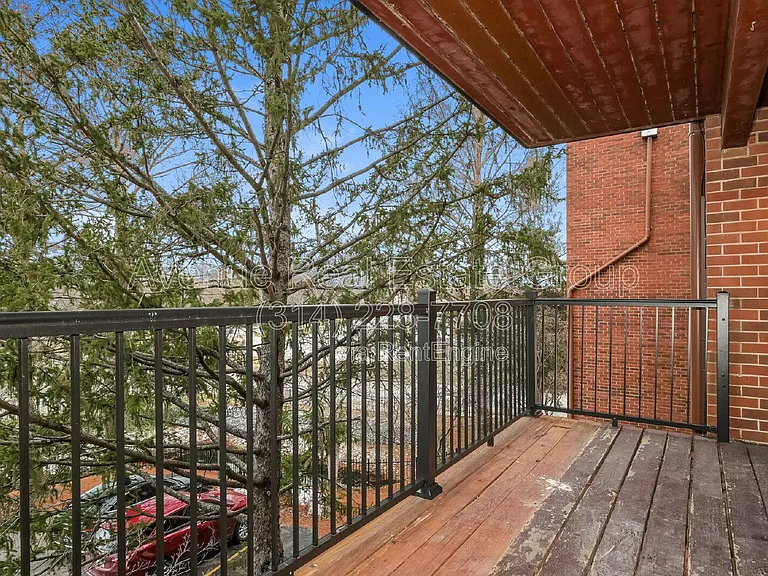 590 Sarah Ln #301 — Photo 26