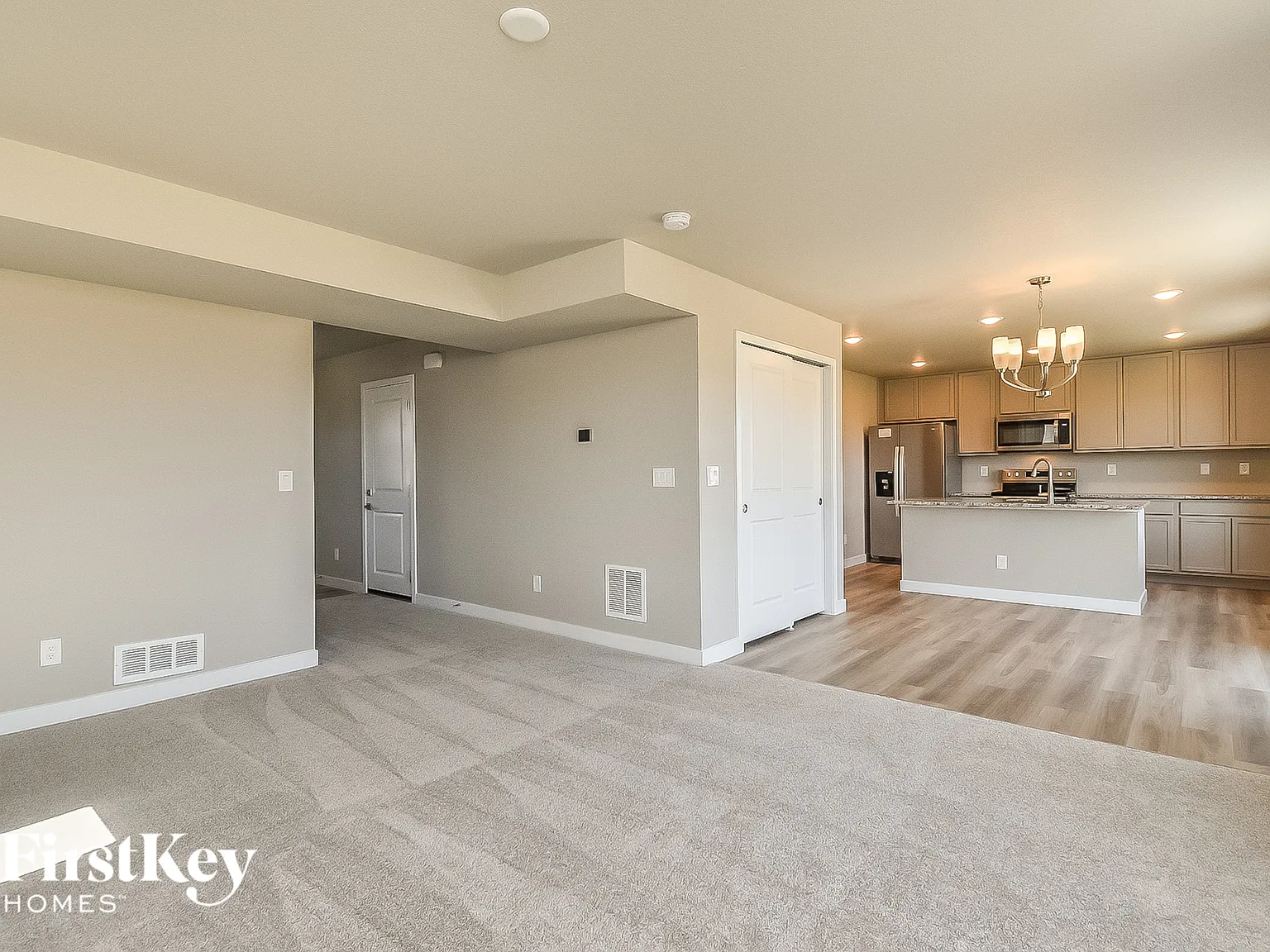 3 bed, 2.5 bath, 1562 sqft, $2,580 — Photo 3