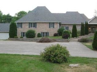 10285 N State Road 9, Fountaintown, IN 46130