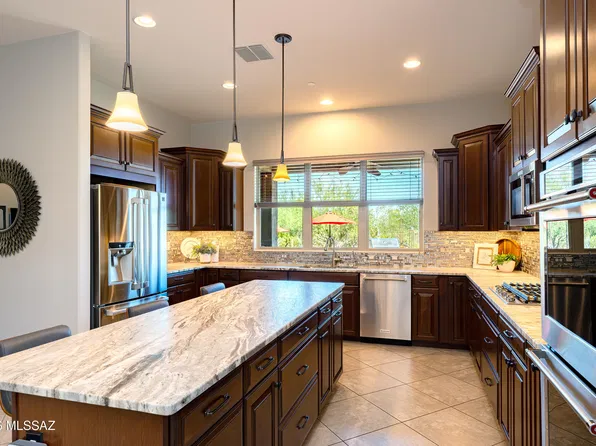 5904 W Yuma Mine Cir, Tucson, AZ 85743