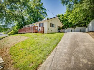 1392 Ridgecrest Ave, Kingsport, TN 37660