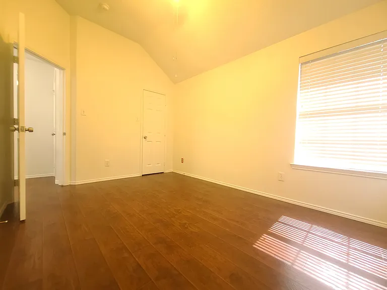 2217 Sky Harbor Dr — Photo 12