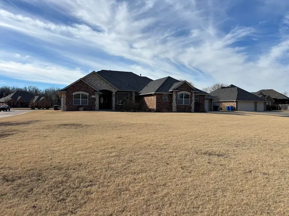 4525 Starlight Cir, Enid, OK 73703