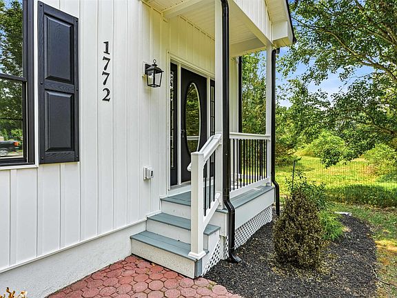 2nd image of 1772 North Rte #9