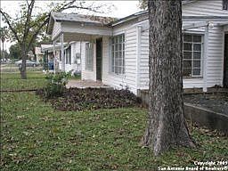 1st image of 821 Saldana St