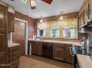 337 Woodbine Rd, Stamford, CT 06903