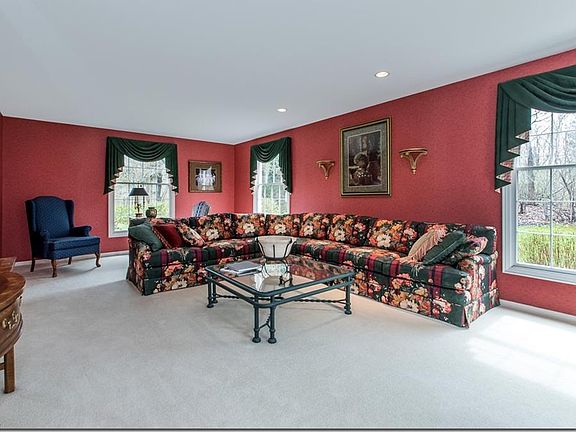 4th image of 1 Brandywood Dr