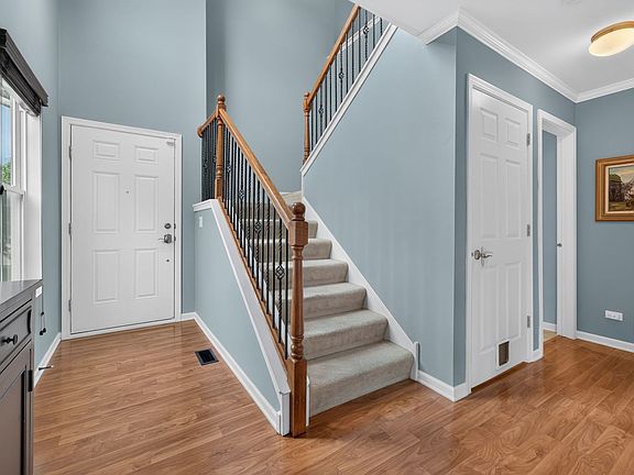3rd image of 1493 Yosemite Cir