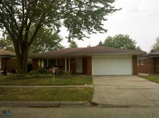 27117 Shelbourne Dr, Warren, MI 48088