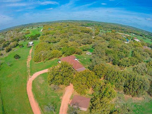 4th image of 250 Amber Oaks